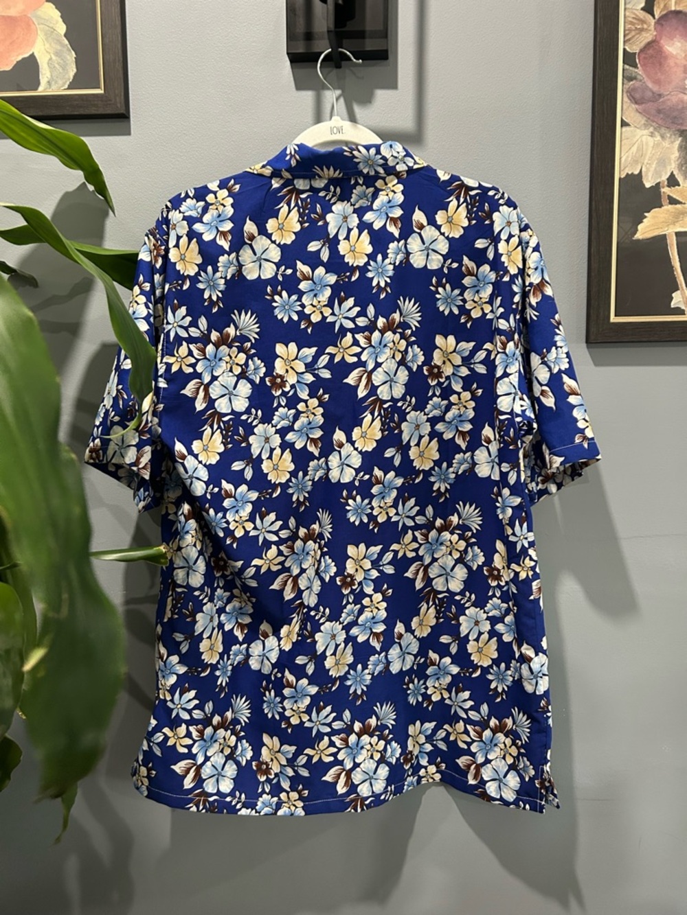 Pacific & Co Mens Blue Floral Print Hawaiian Button Down Shirt sz Medium - Picture 2 of 3